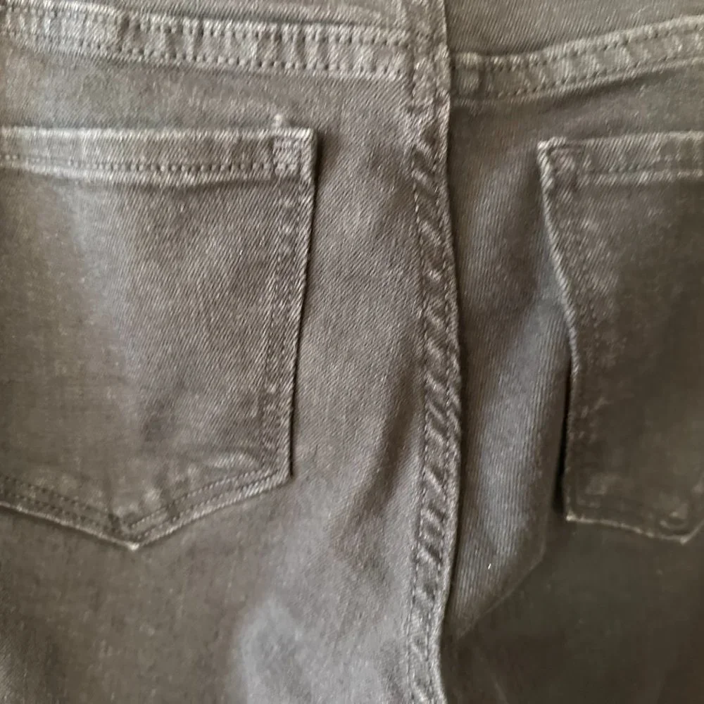 Old Navy Micro Flare Jeans - Picture 4 of 6